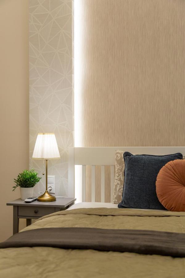Luxurious Central Apartment In Liszt Ferenc Square بودابست المظهر الخارجي الصورة
