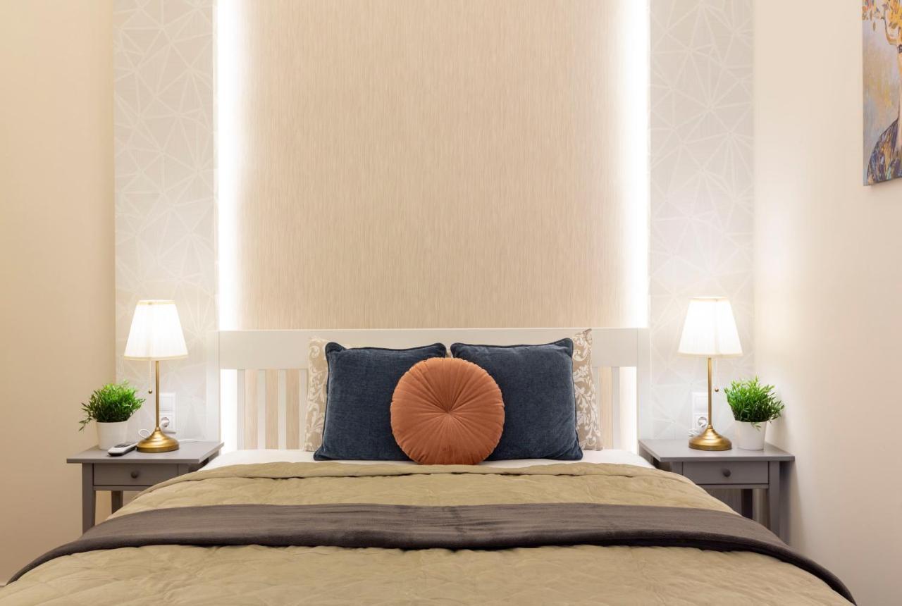Luxurious Central Apartment In Liszt Ferenc Square بودابست المظهر الخارجي الصورة